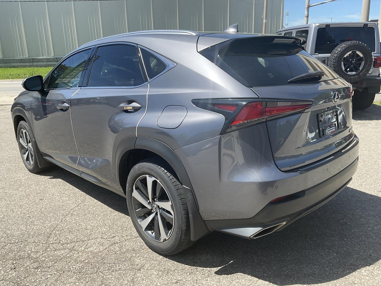2019 Lexus NX 300 EXECUTIVE AWD - RED LTHR! NAV! 360 CAM! HUD! SUNRO Photo