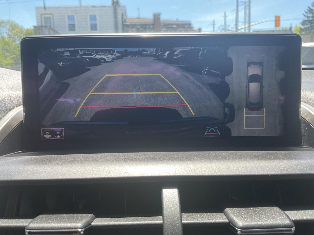 2019 Lexus NX 300 EXECUTIVE AWD - RED LTHR! NAV! 360 CAM! HUD! SUNRO Photo
