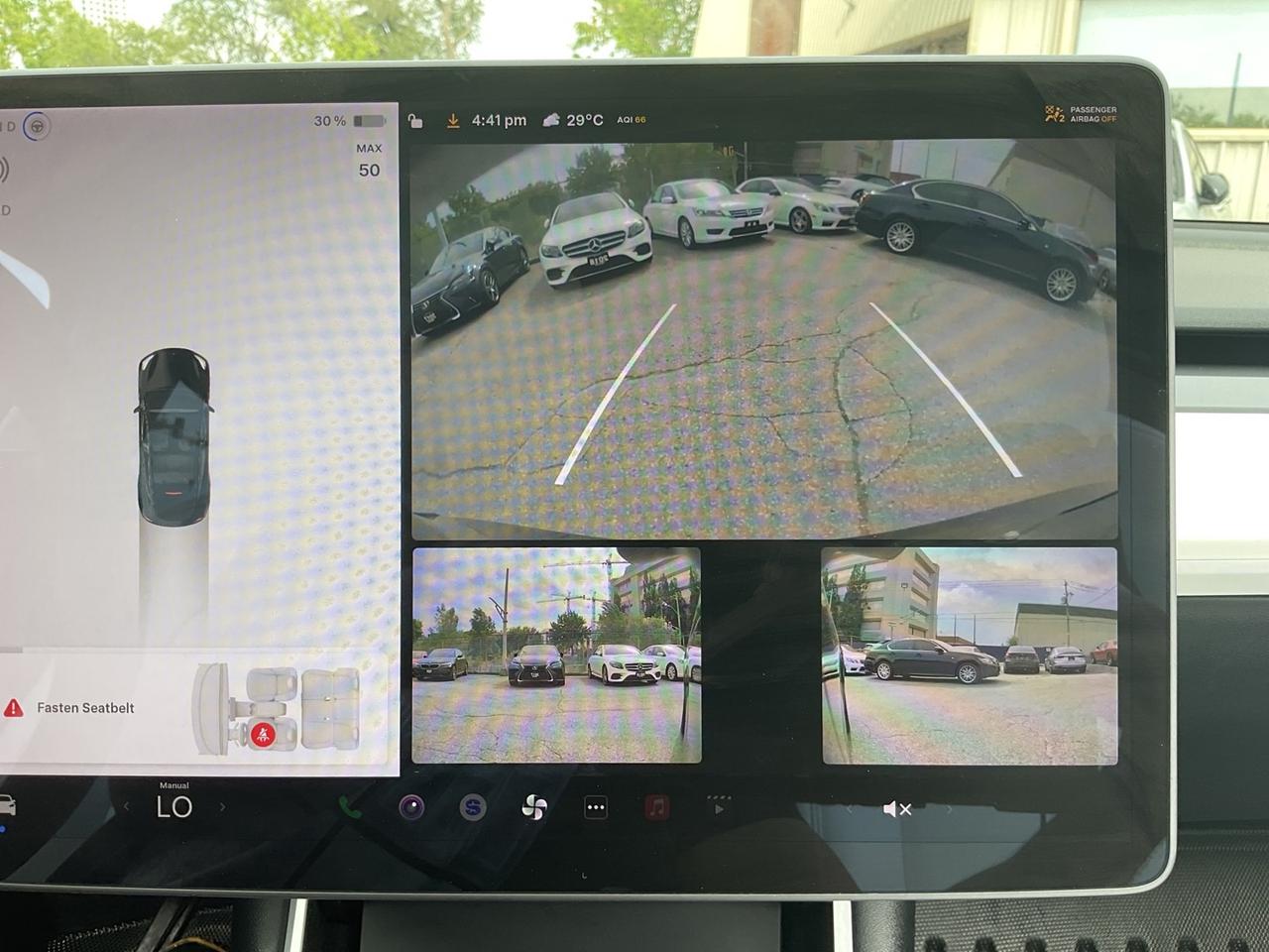 2021 Tesla Model Y Long Range - WHITE LEATHER! NAV! CAMERAS! EV RATES Photo