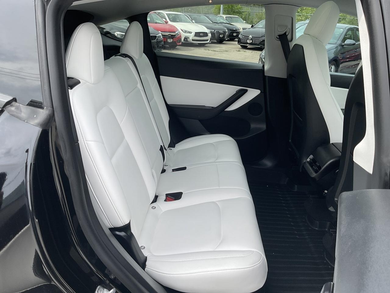 2021 Tesla Model Y Long Range - WHITE LEATHER! NAV! CAMERAS! EV RATES Photo