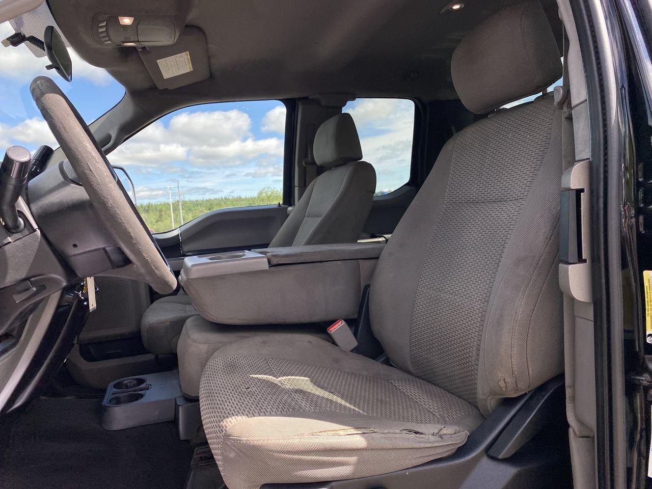 2017 Ford SUPER DUTY F-250 SRW XLT Photo