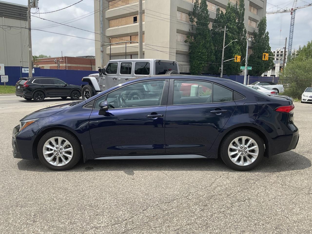 2021 Toyota Corolla SE ALLOYS! CAR PLAY! BACK-UP CAM! BSM! Photo3