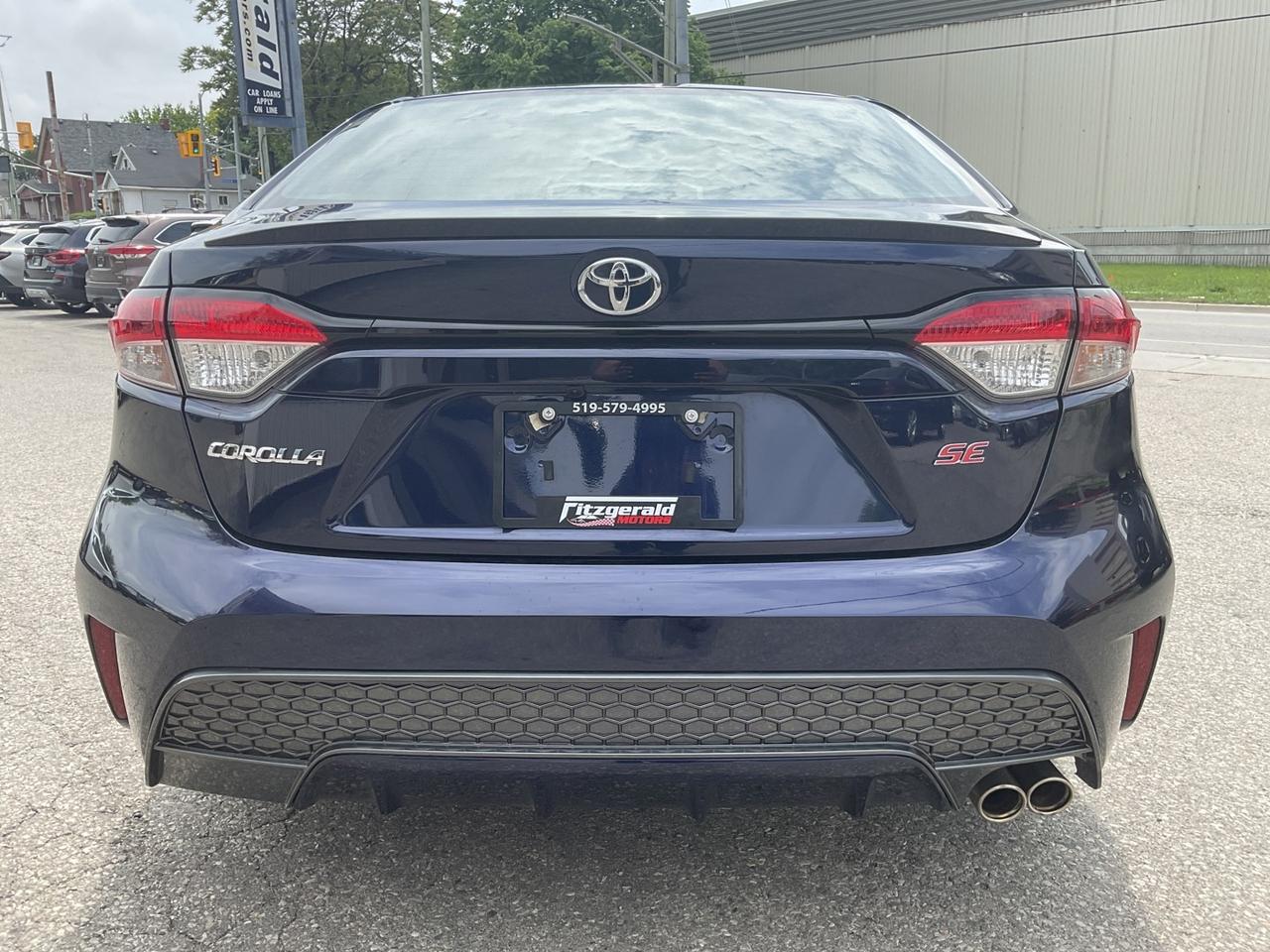 2021 Toyota Corolla SE ALLOYS! CAR PLAY! BACK-UP CAM! BSM! Photo