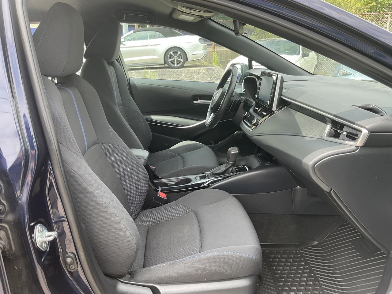 2021 Toyota Corolla SE ALLOYS! CAR PLAY! BACK-UP CAM! BSM! Photo