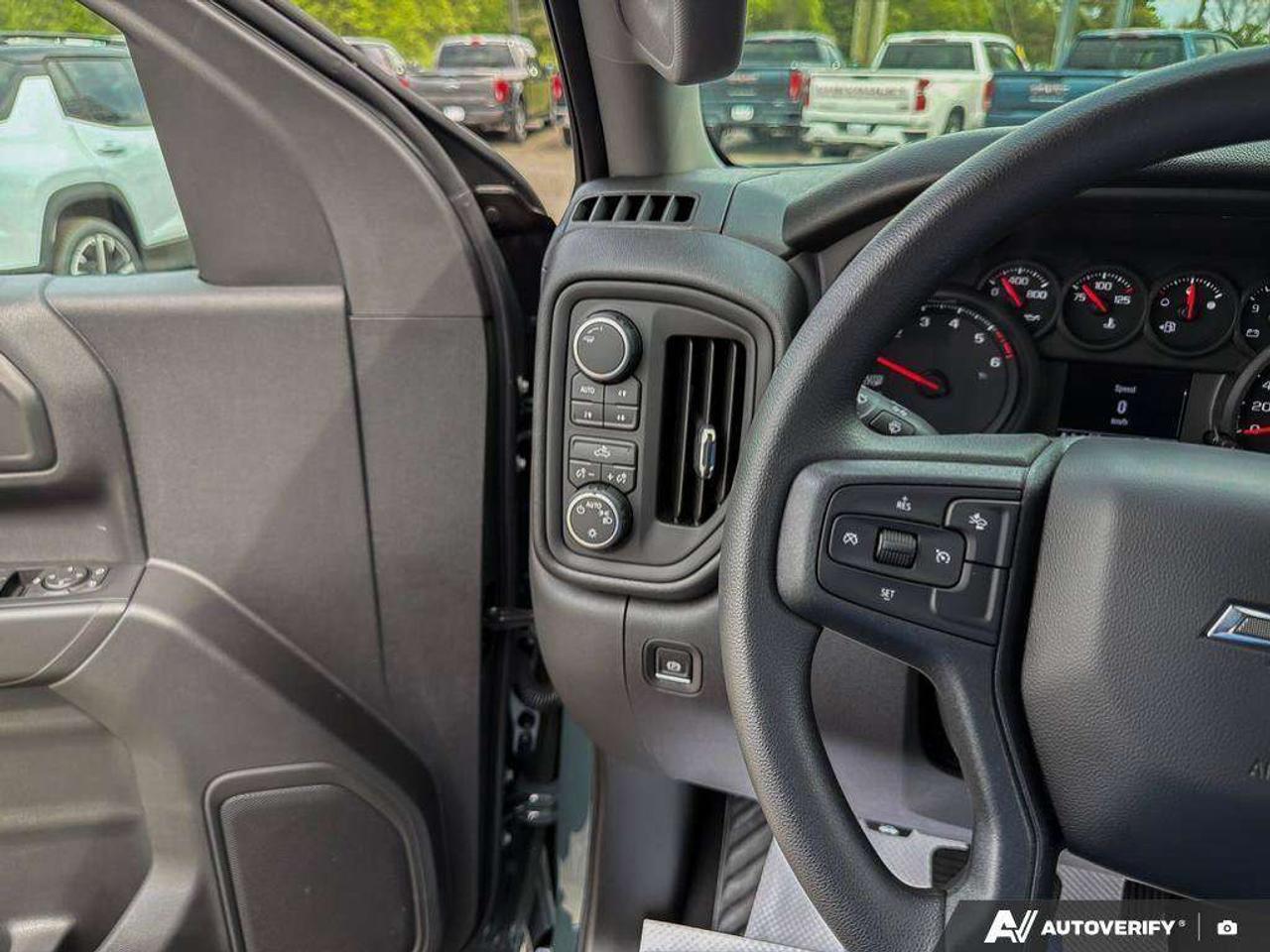 2026 Chevrolet Silverado 1500 Heated Outside Mirrors   Trailer Brake Controller   Remote Start Photo