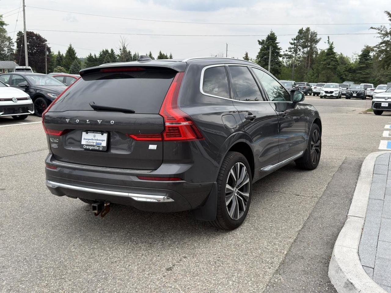 2022 Volvo XC60 Recharge T8 eAWD PHEV Inscription Expression Extended Range Photo