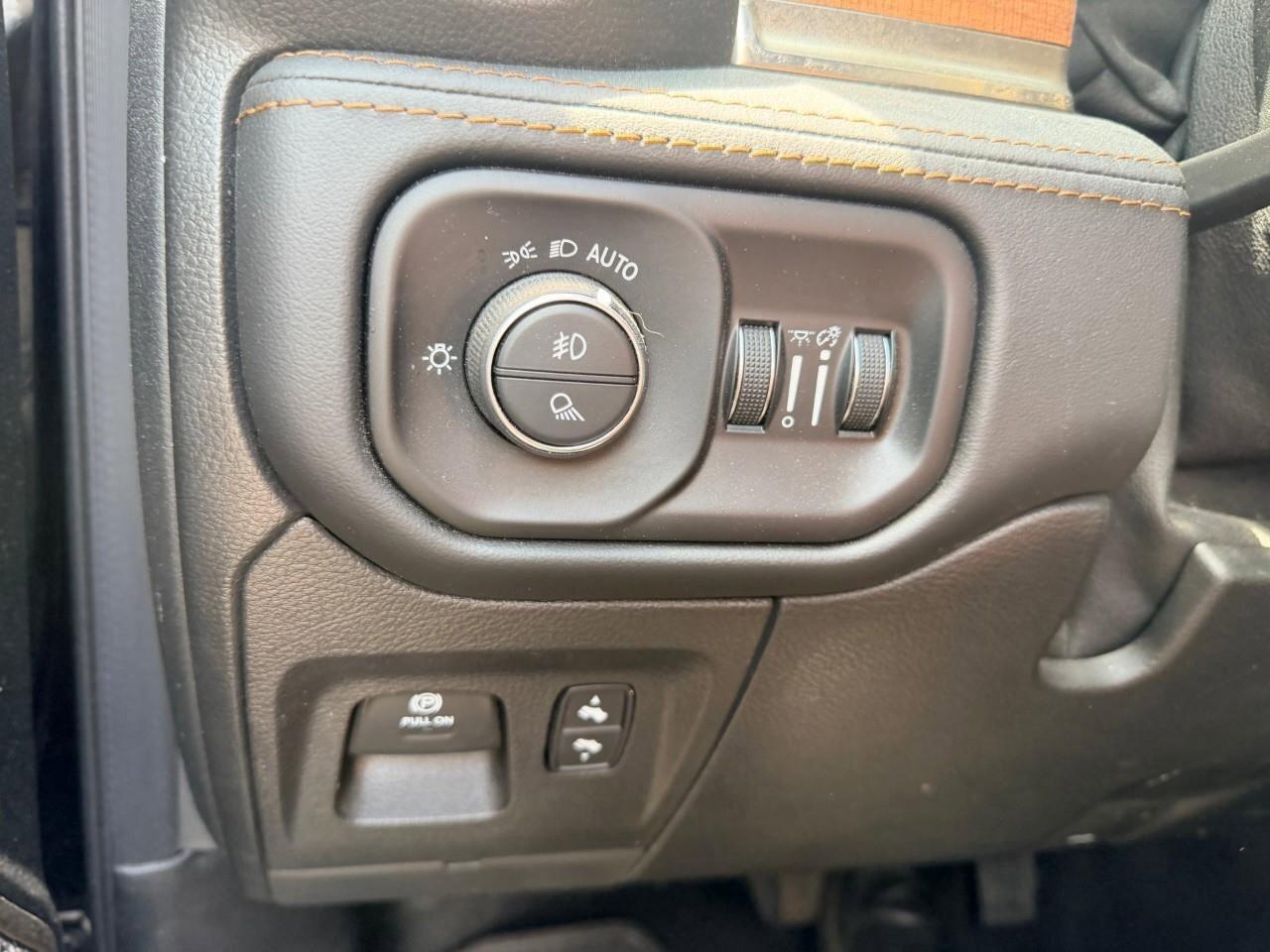 2022 RAM 1500 Limited Longhorn 4x4 Crew Cab 5'7  Box Photo
