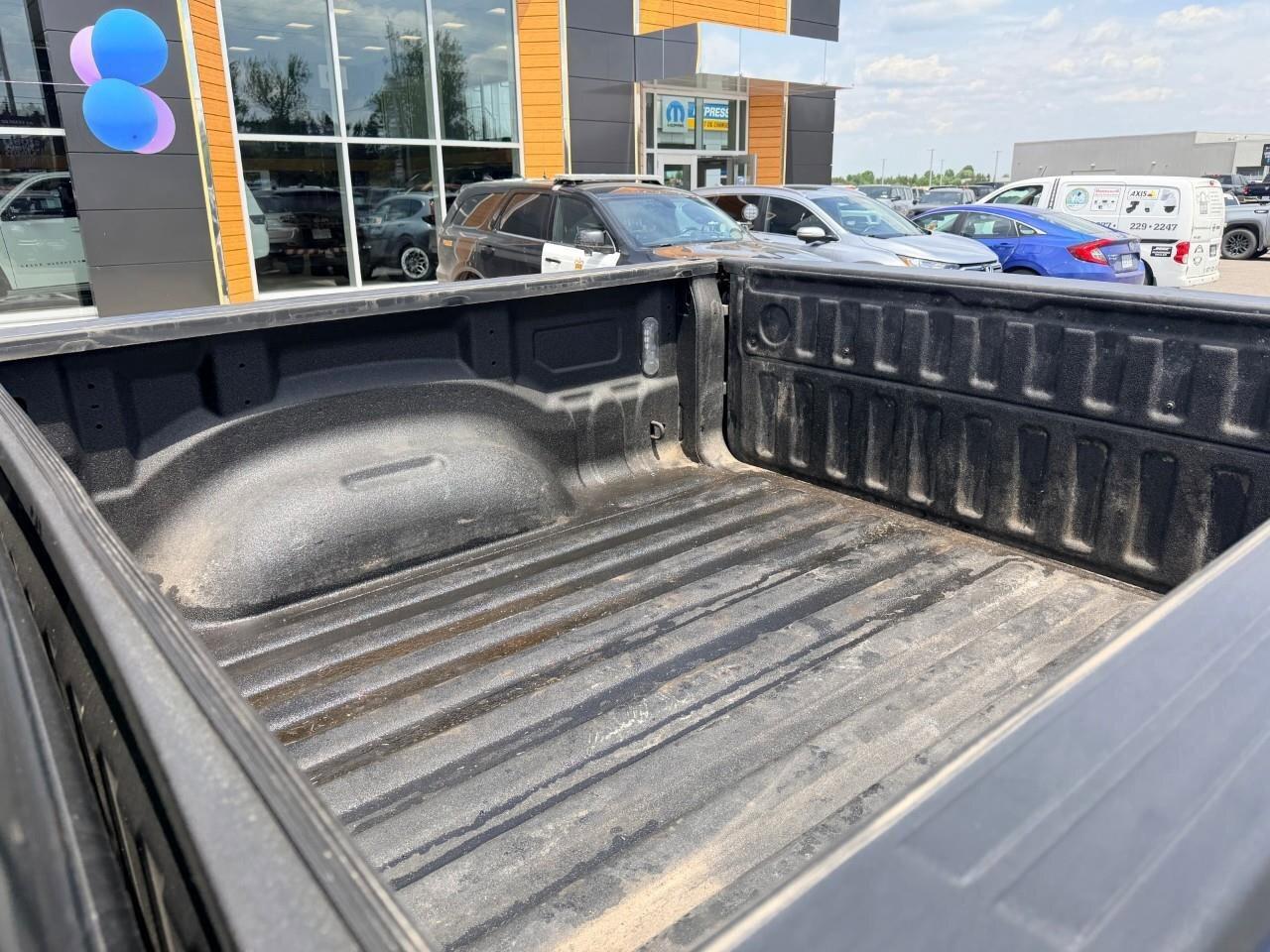 2022 RAM 1500 Limited Longhorn 4x4 Crew Cab 5'7  Box Photo