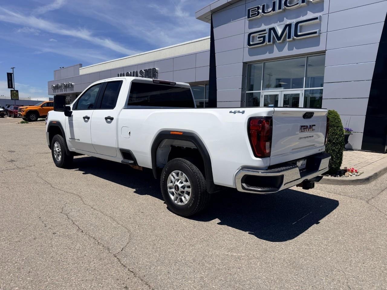 2023 GMC SIERRA 2500HD ProPRO, 6.6L V8, 4X4, DOUBLE CAB, ALLOYS, MACMASTE Photo