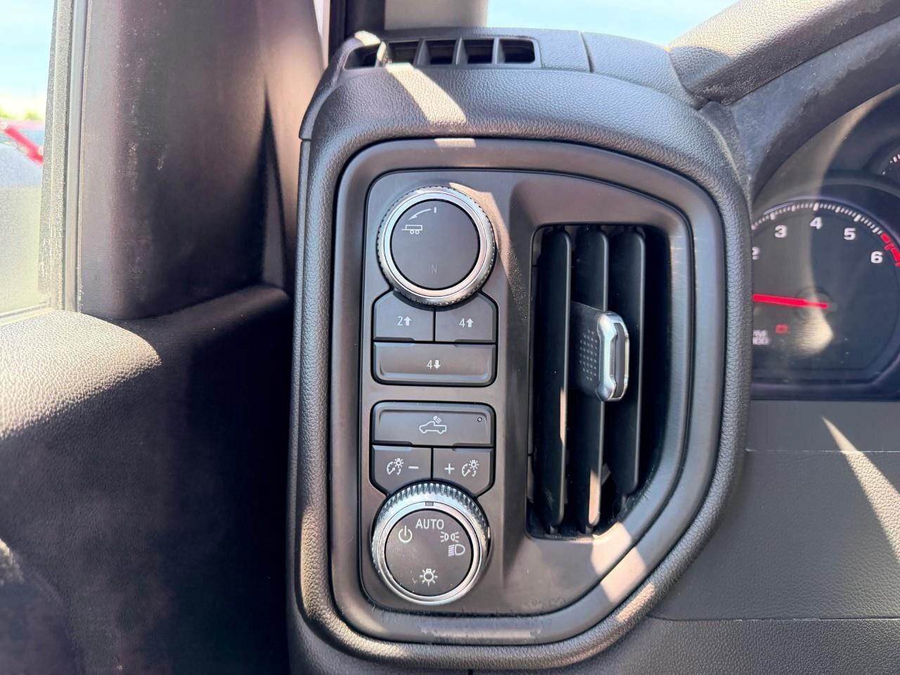 2023 GMC SIERRA 2500HD ProPRO, 6.6L V8, 4X4, DOUBLE CAB, ALLOYS, MACMASTE Photo