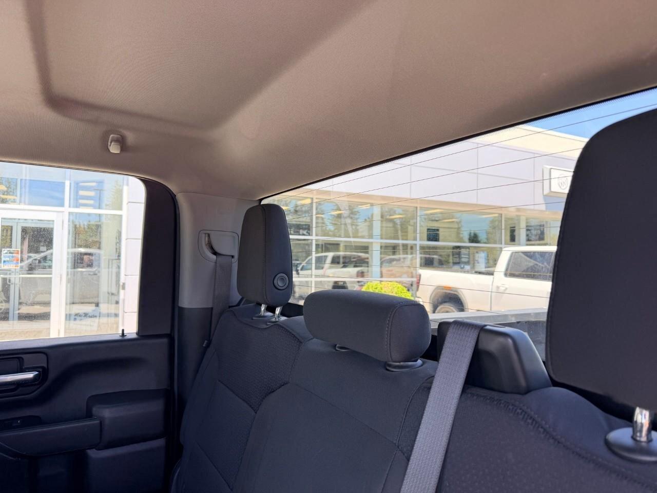 2023 GMC SIERRA 2500HD ProPRO, 6.6L V8, 4X4, DOUBLE CAB, ALLOYS, MACMASTE Photo