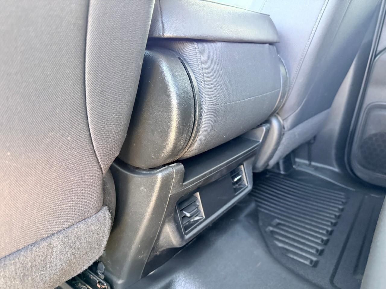 2023 GMC SIERRA 2500HD ProPRO, 6.6L V8, 4X4, DOUBLE CAB, ALLOYS, MACMASTE Photo
