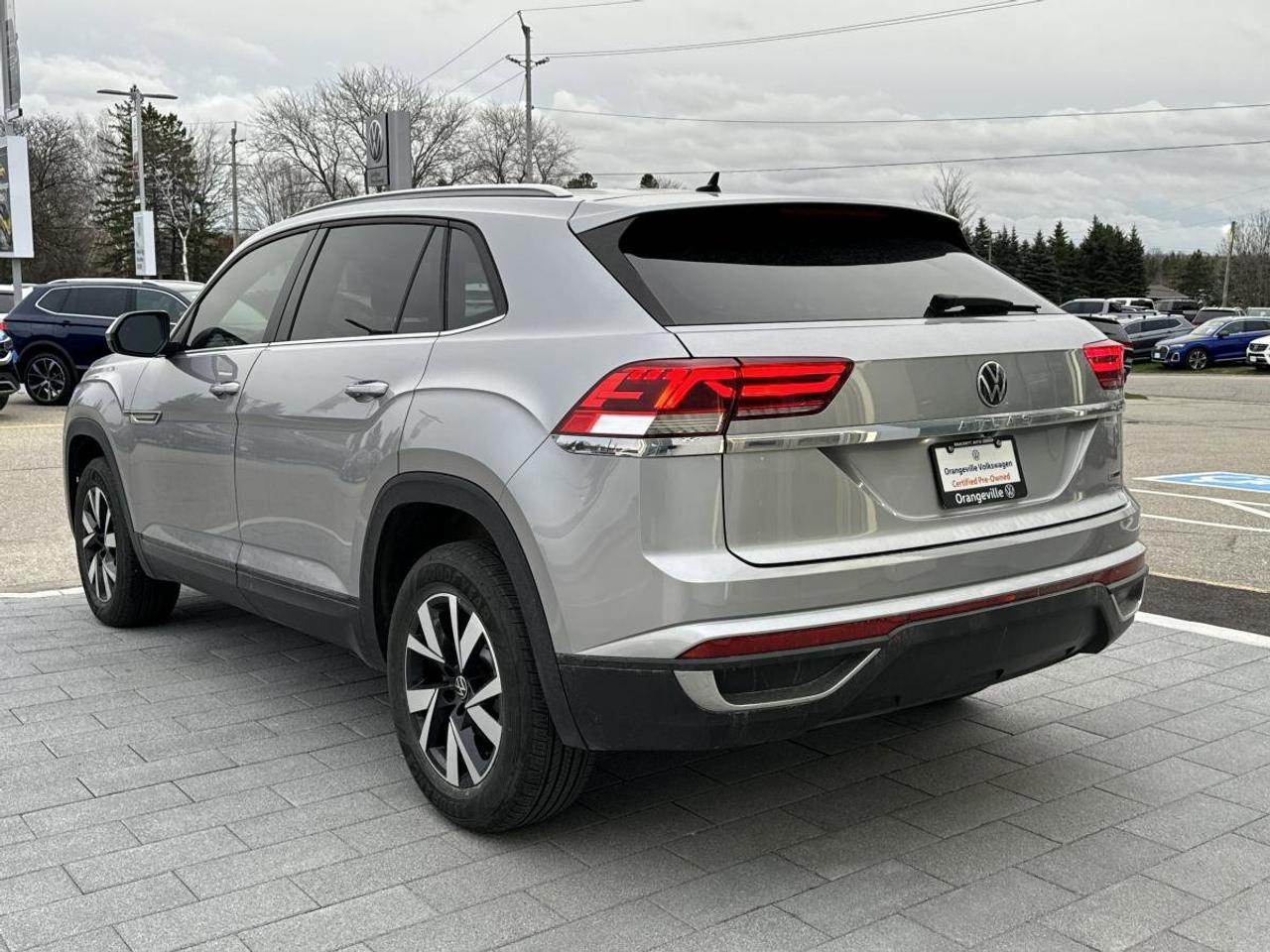 2020 Volkswagen Atlas Cross Sport Trendline 2.0 TSI 4MOTION Photo