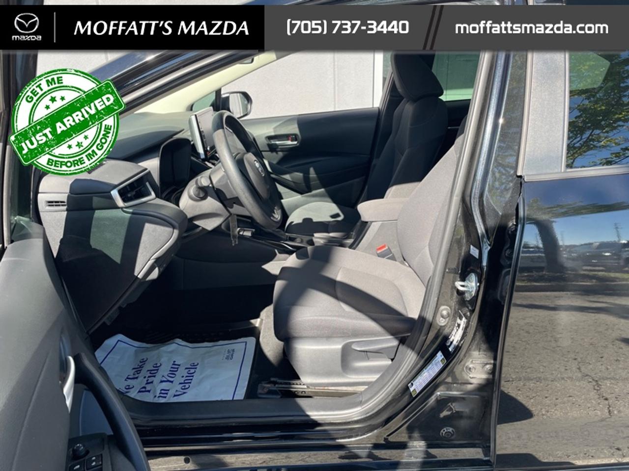 2021 Toyota Corolla LE CVT Photo