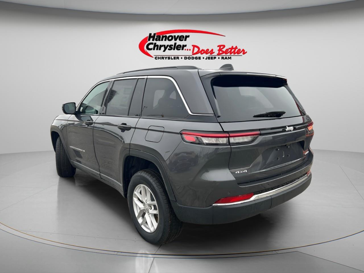 2026 Jeep Grand Cherokee Laredo X 4x4 Photo