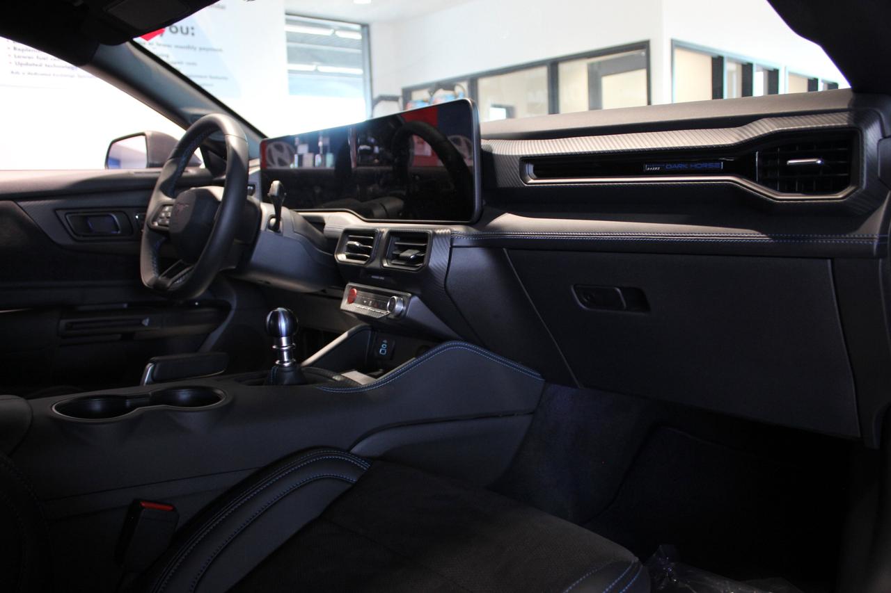 2025 Ford Mustang Dark Horse Photo