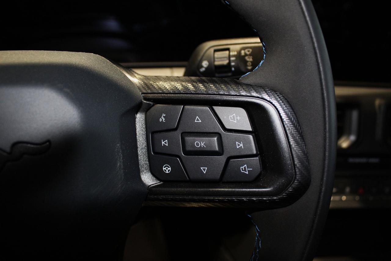 2025 Ford Mustang Dark Horse Photo