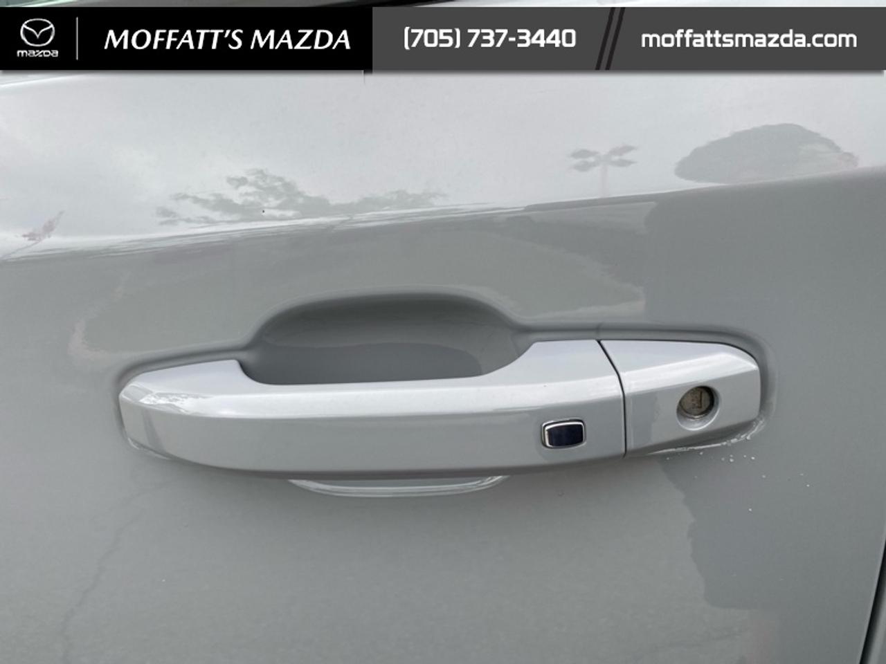 2024 Chevrolet Silverado 1500 RST Photo