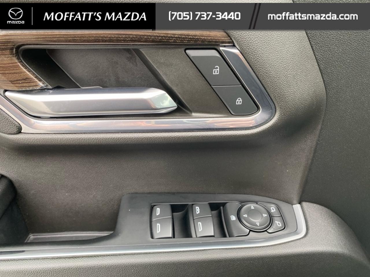 2024 Chevrolet Silverado 1500 RST Photo