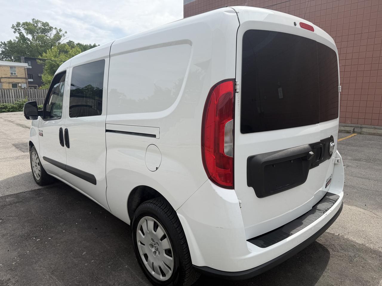 2018 RAM ProMaster City Cargo Van SLT / yes only 95105 kms !! CERTIFIED !! Photo