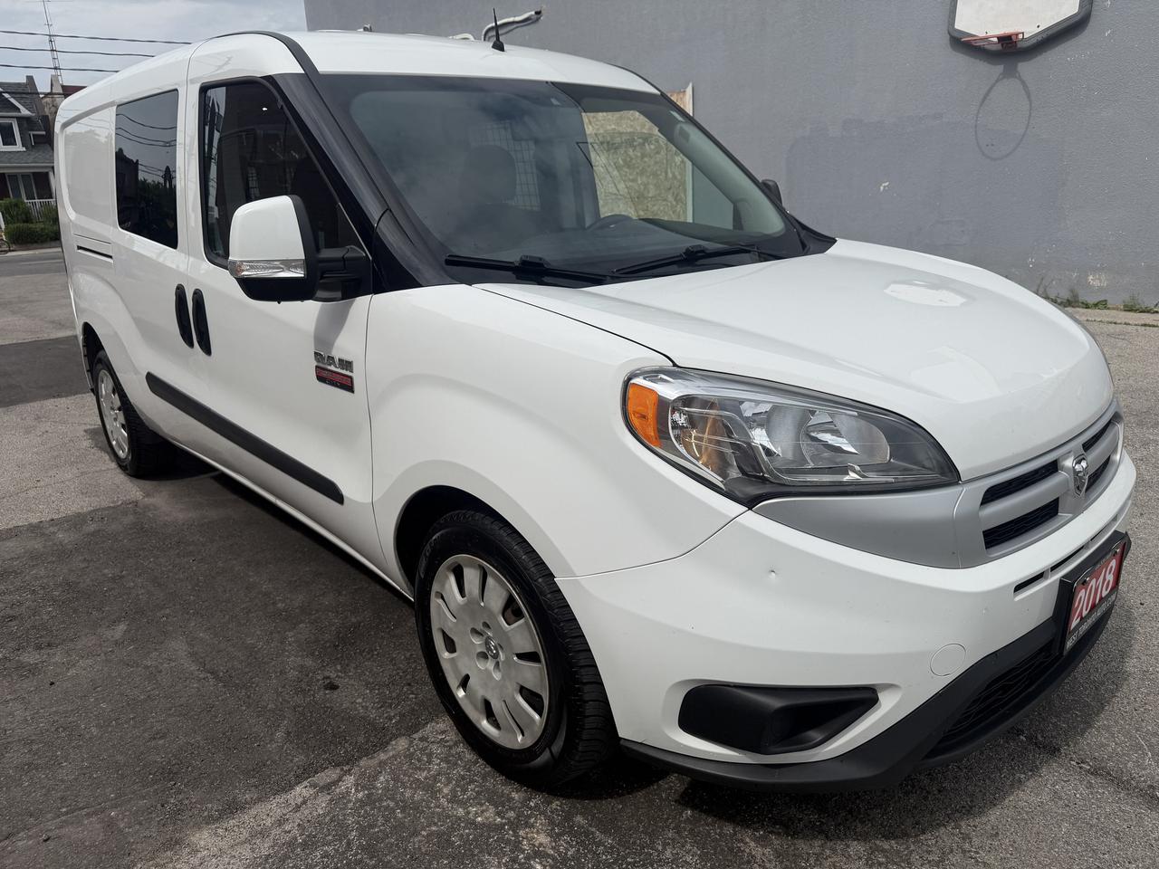 2018 RAM ProMaster City Cargo Van SLT / yes only 95105 kms !! CERTIFIED !! Photo