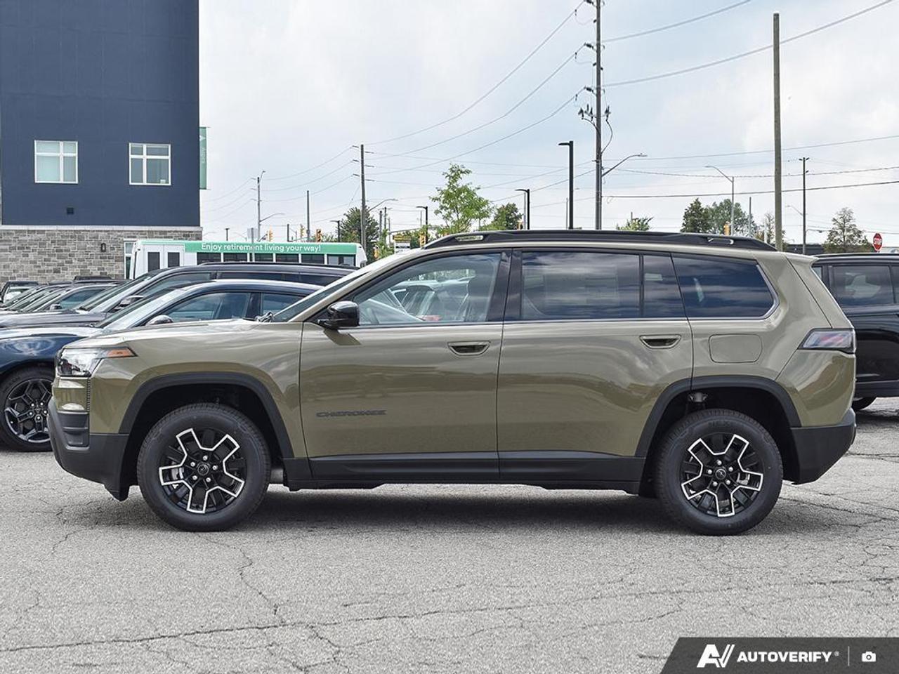2026 Jeep Cherokee  Photo2