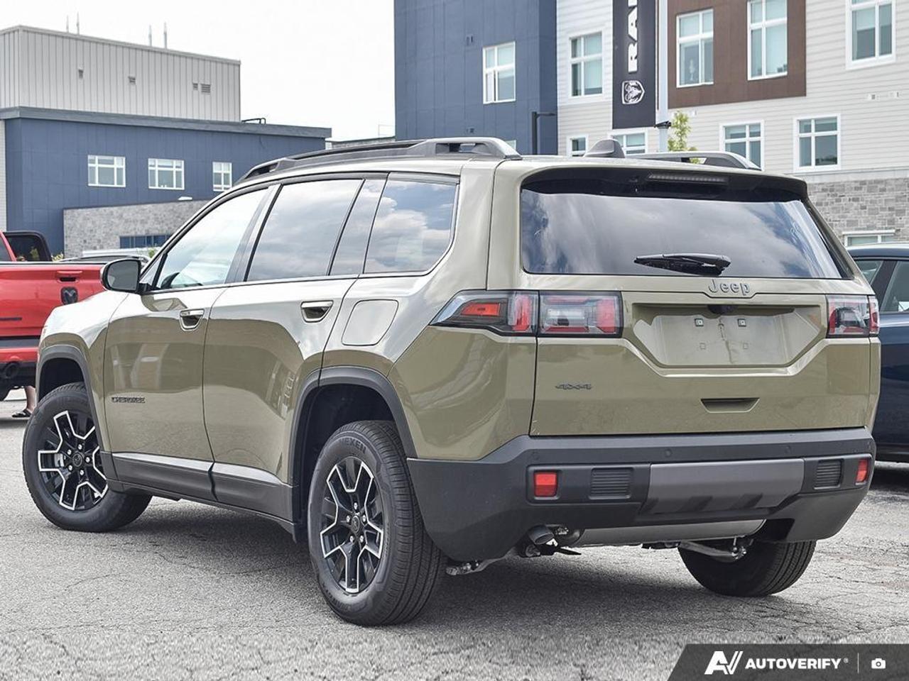 2026 Jeep Cherokee  Photo3