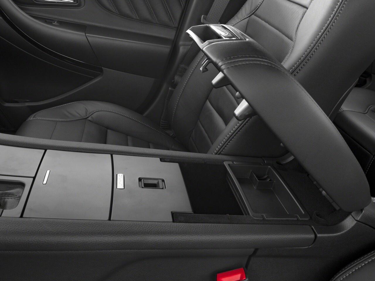 2017 Ford Taurus 4DR SDN SHO AWD Photo