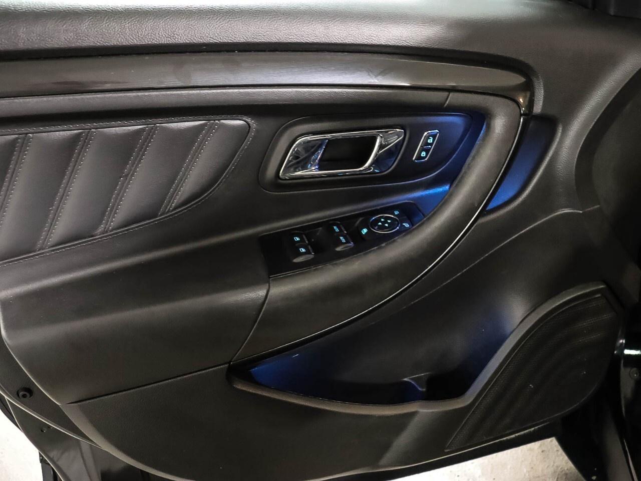 2017 Ford Taurus 4DR SDN SHO AWD Photo