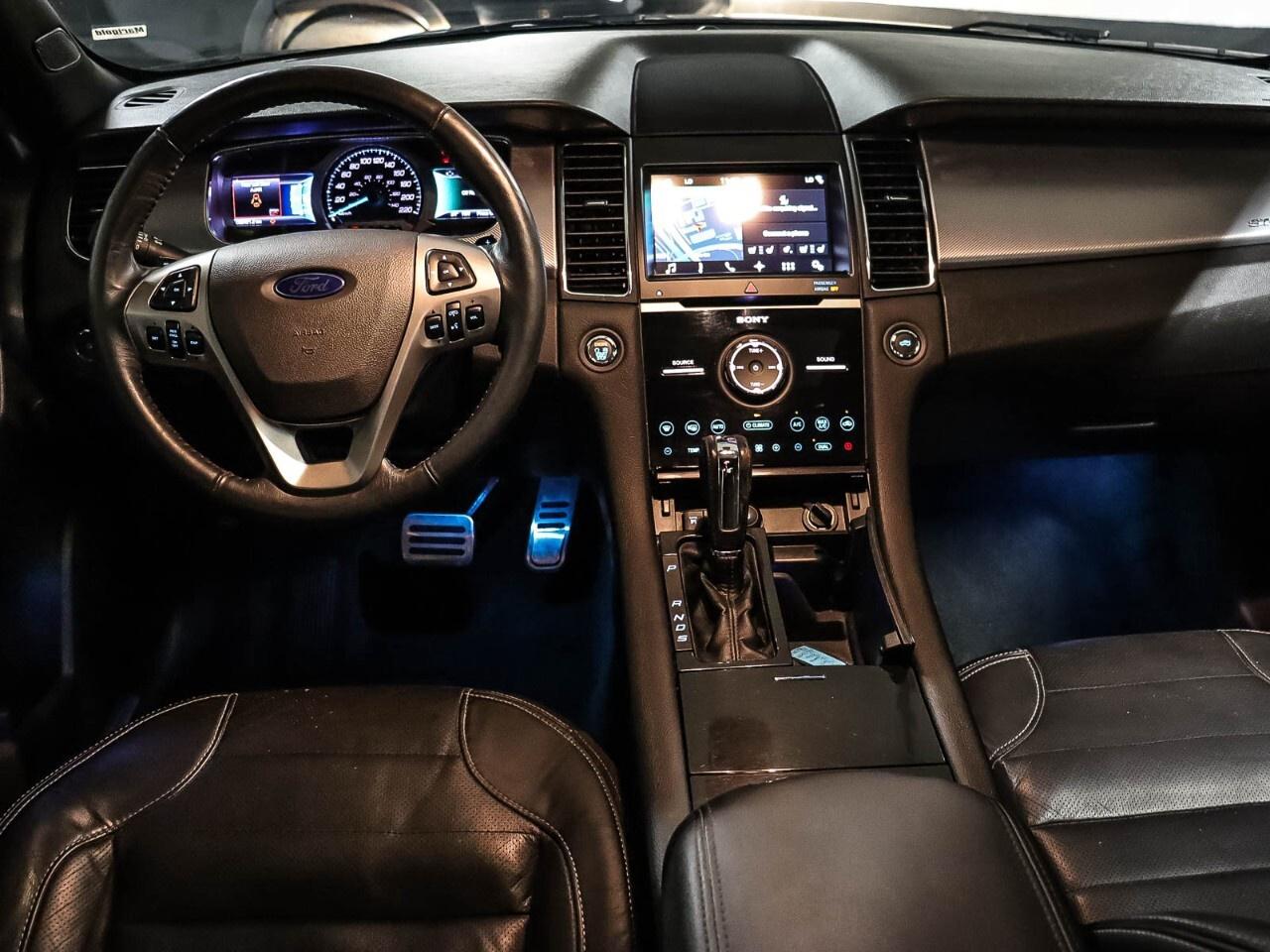 2017 Ford Taurus 4DR SDN SHO AWD Photo
