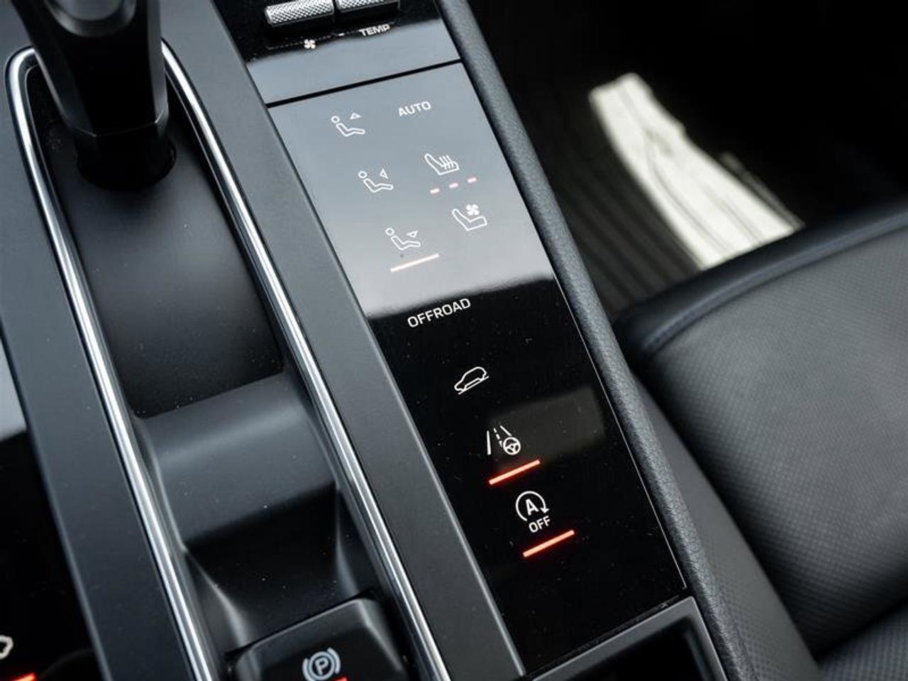 2023 Porsche Macan GTS AWD CPO Premium Pkg Plus Sport Chrono Pkg Inte Photo