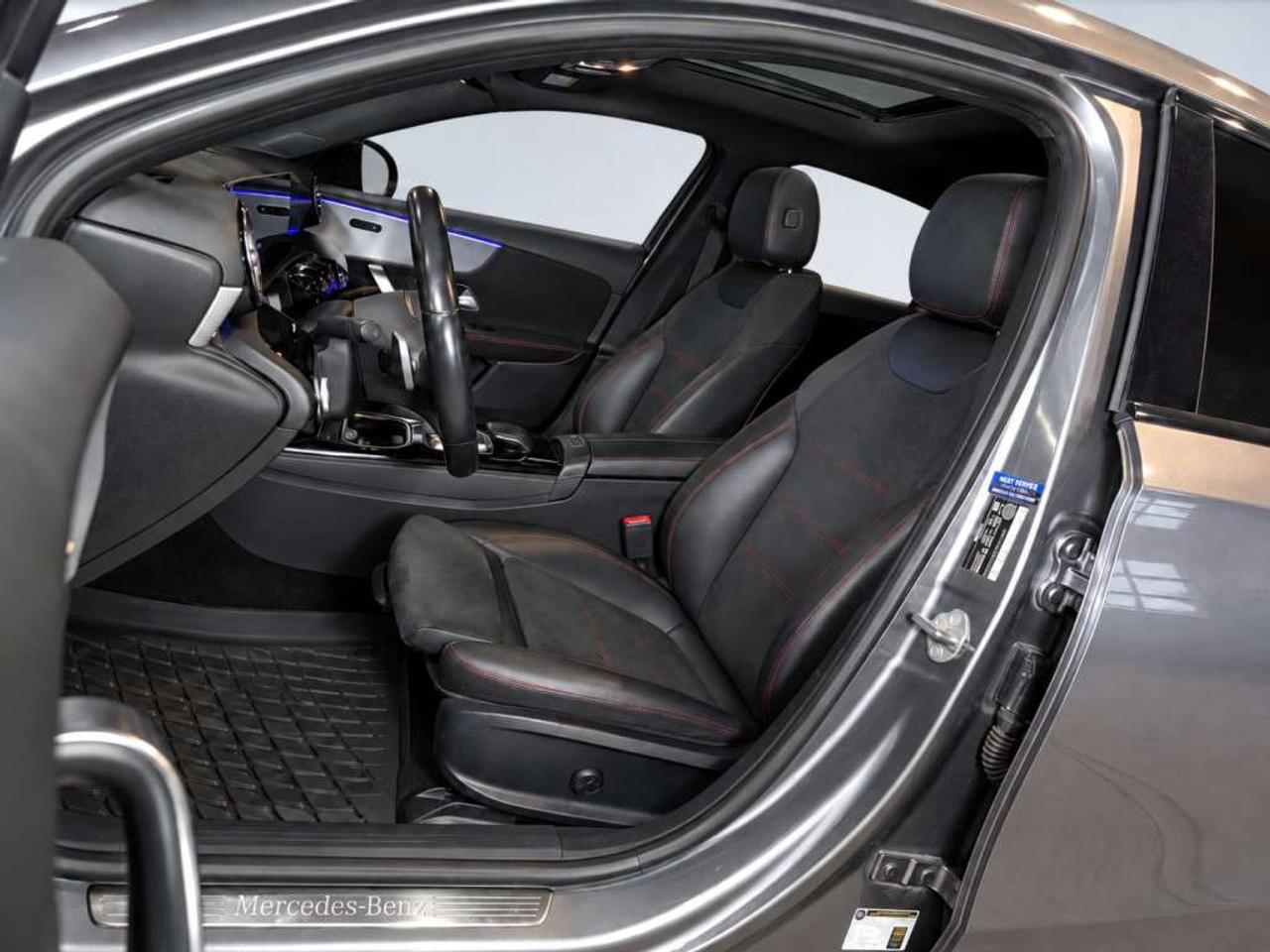 2019 Mercedes-Benz A-Class A 220 4MATIC / AMG Pkg / Leather / Sunroof / NAVI / Clean Carfax Photo