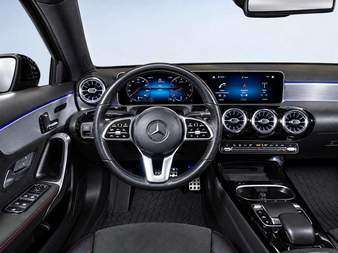 2019 Mercedes-Benz A-Class A 220 4MATIC / AMG Pkg / Leather / Sunroof / NAVI / Clean Carfax Photo