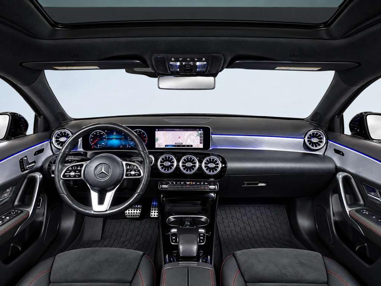 2019 Mercedes-Benz A-Class A 220 4MATIC / AMG Pkg / Leather / Sunroof / NAVI / Clean Carfax Photo