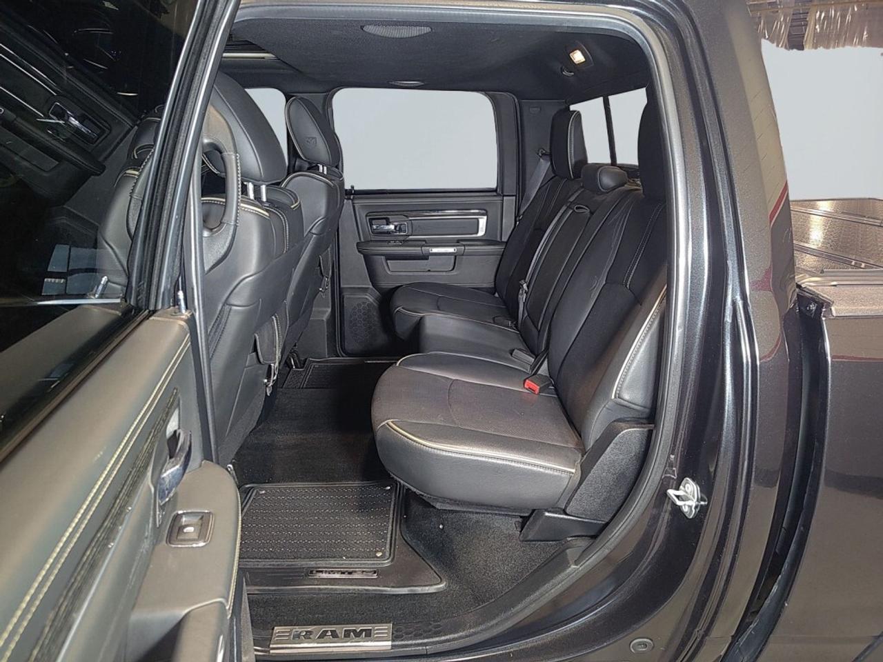 2017 RAM 1500 Laramie HEMI/ 5.7 4x4 Crew Cab /Exelent condition/ Photo