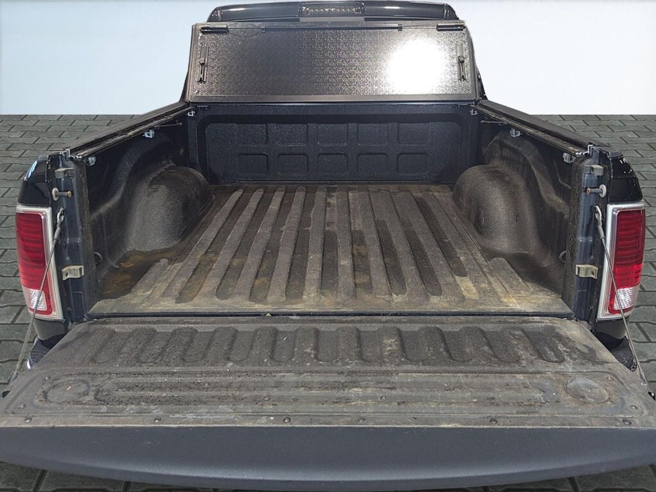 2017 RAM 1500 Laramie HEMI/ 5.7 4x4 Crew Cab /Exelent condition/ Photo
