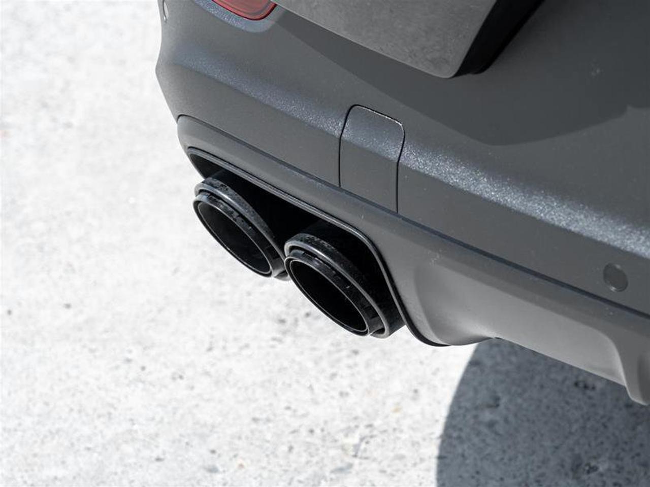 2023 Porsche Cayenne Platinum Edition Coupe AWD Performance Pkg Power S Photo