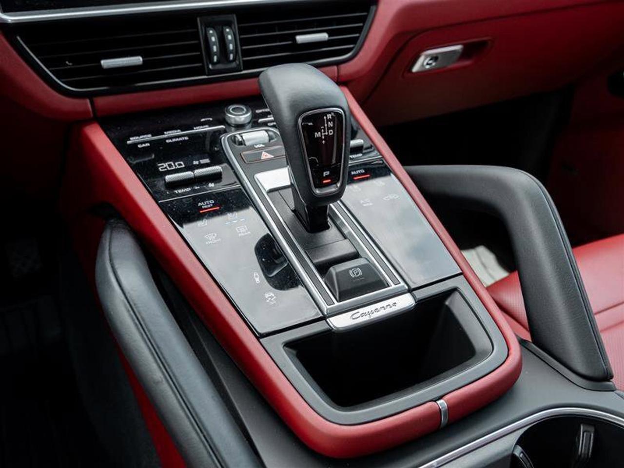 2023 Porsche Cayenne Platinum Edition Coupe AWD Performance Pkg Power S Photo