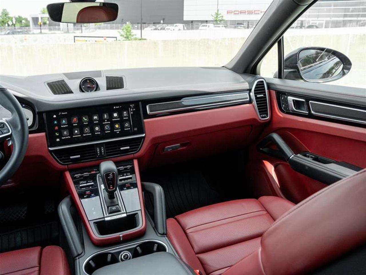 2023 Porsche Cayenne Platinum Edition Coupe AWD Performance Pkg Power S Photo