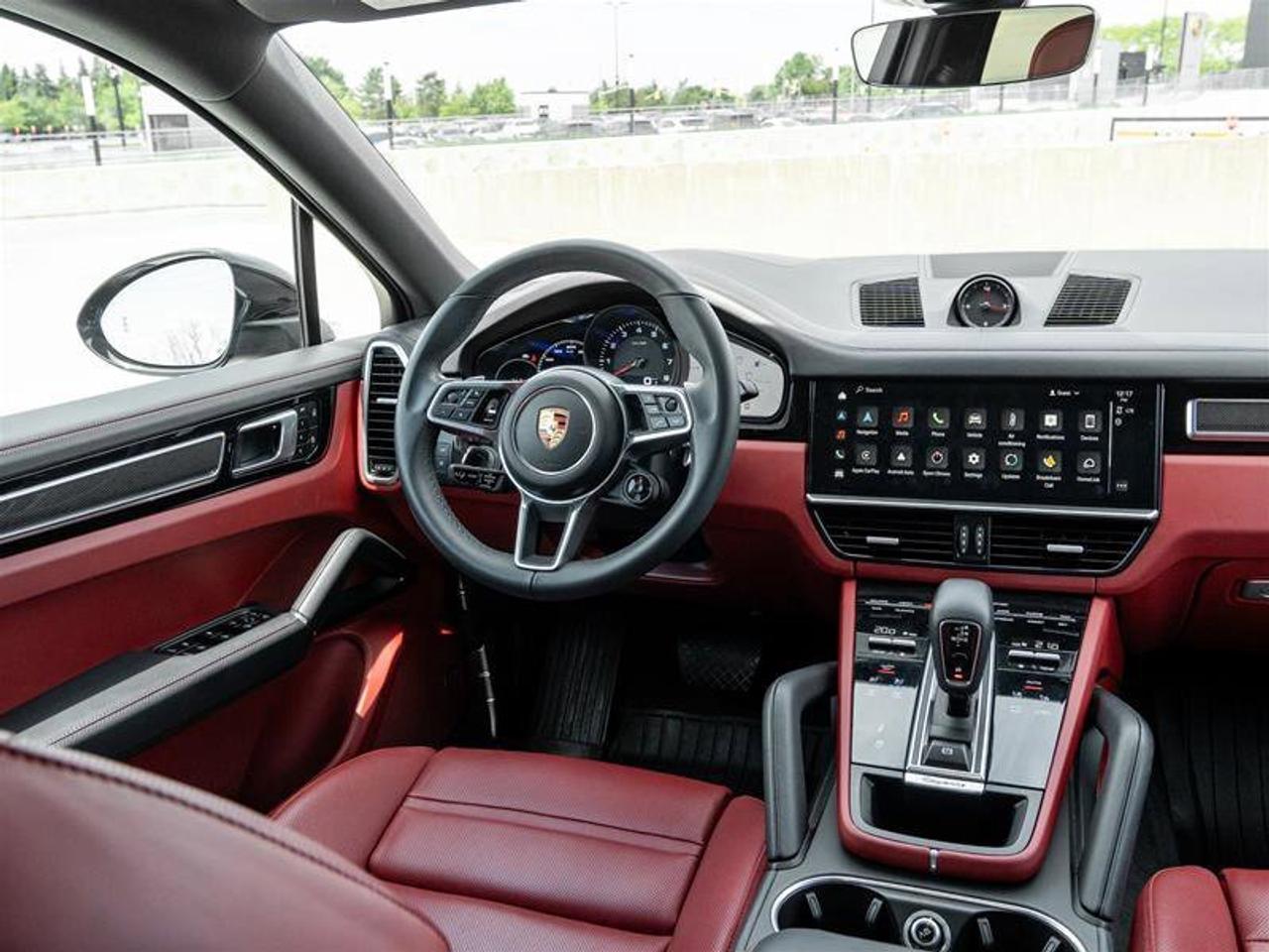 2023 Porsche Cayenne Platinum Edition Coupe AWD Performance Pkg Power S Photo
