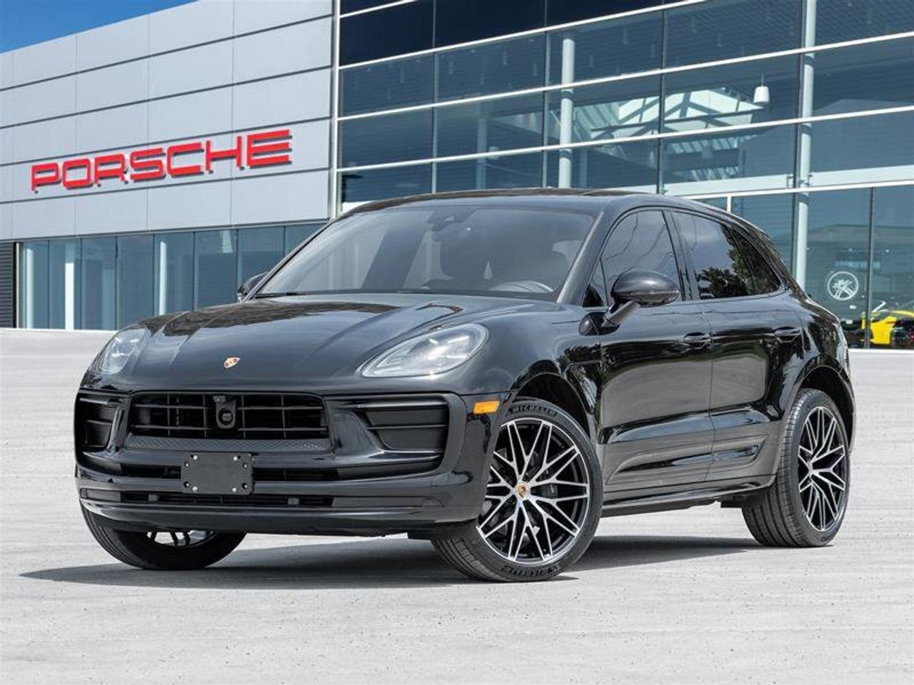 2024 Porsche Macan AWD Premium Pkg Plus Exterior Pkg in Exterior Colo Photo