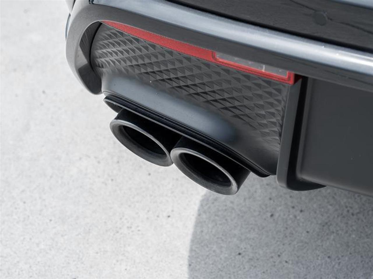 2024 Porsche Macan AWD Premium Pkg Plus Exterior Pkg in Exterior Colo Photo