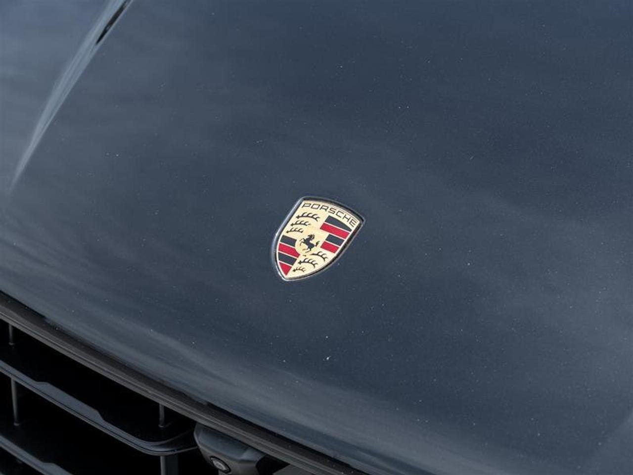 2024 Porsche Macan AWD Premium Pkg Plus Exterior Pkg in Exterior Colo Photo