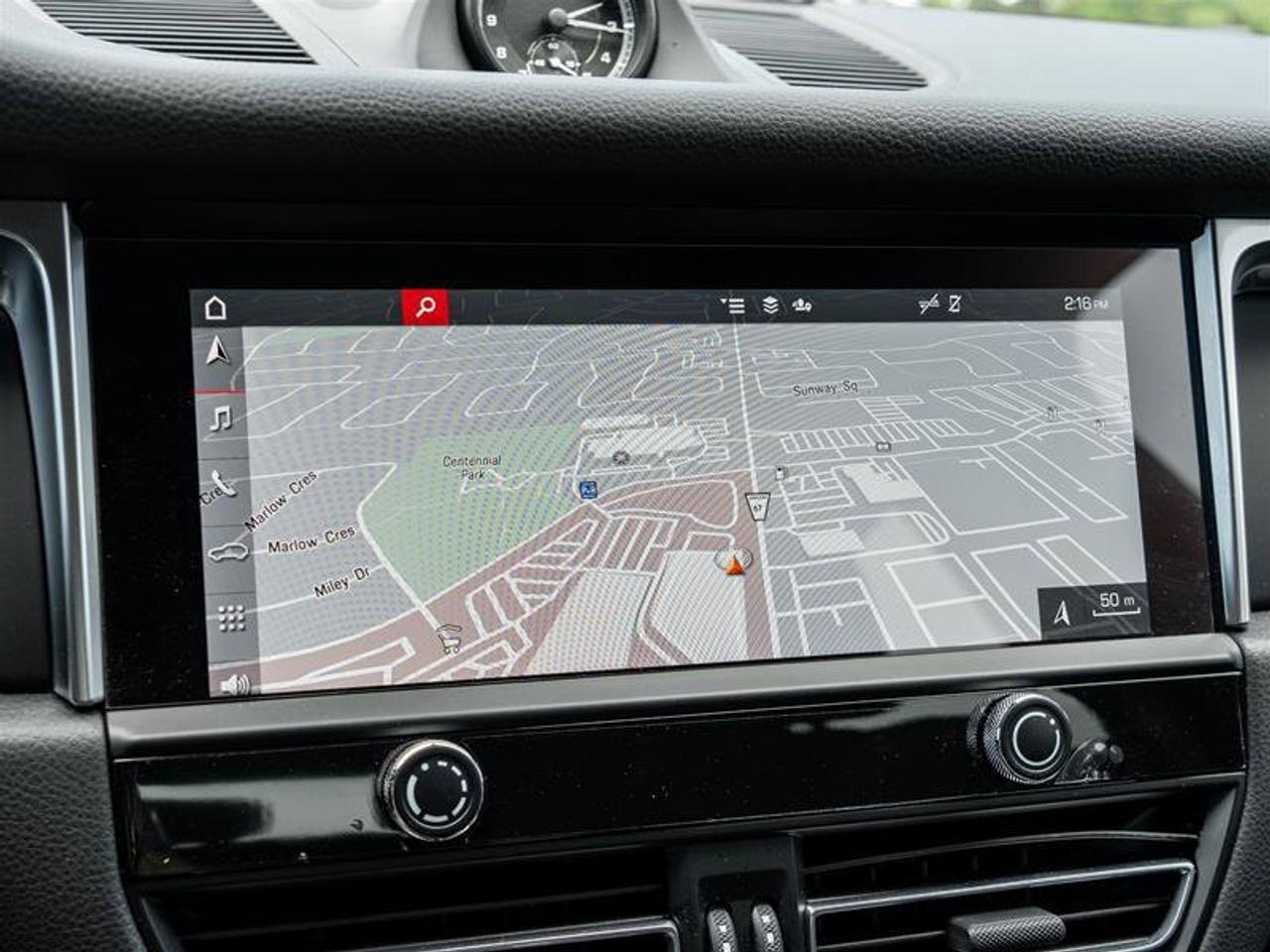 2024 Porsche Macan AWD Premium Pkg Plus Exterior Pkg in Exterior Colo Photo