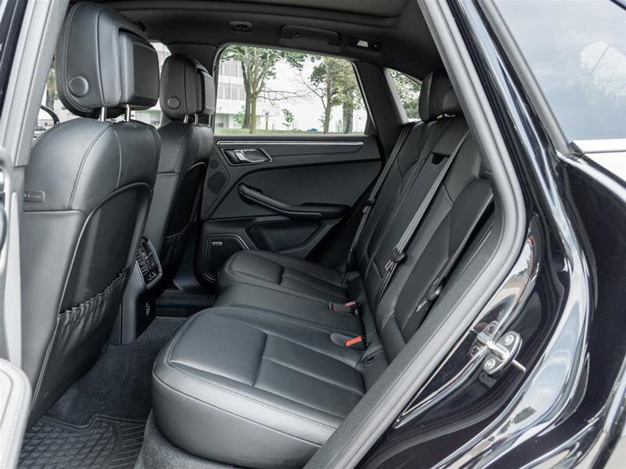 2024 Porsche Macan AWD Premium Pkg Plus Exterior Pkg in Exterior Colo Photo