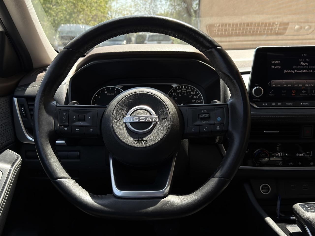 2023 Nissan Rogue SV MOONROOF AWD Pearl White   360 Cam   Pro Pilot Photo