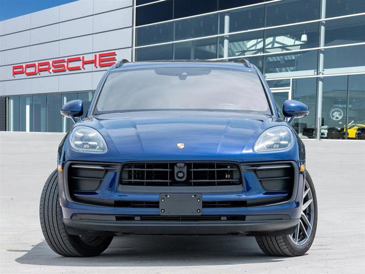 2025 Porsche Macan AWD Premium Pkg Plus 20 Macan S Wheels in Highly P Photo