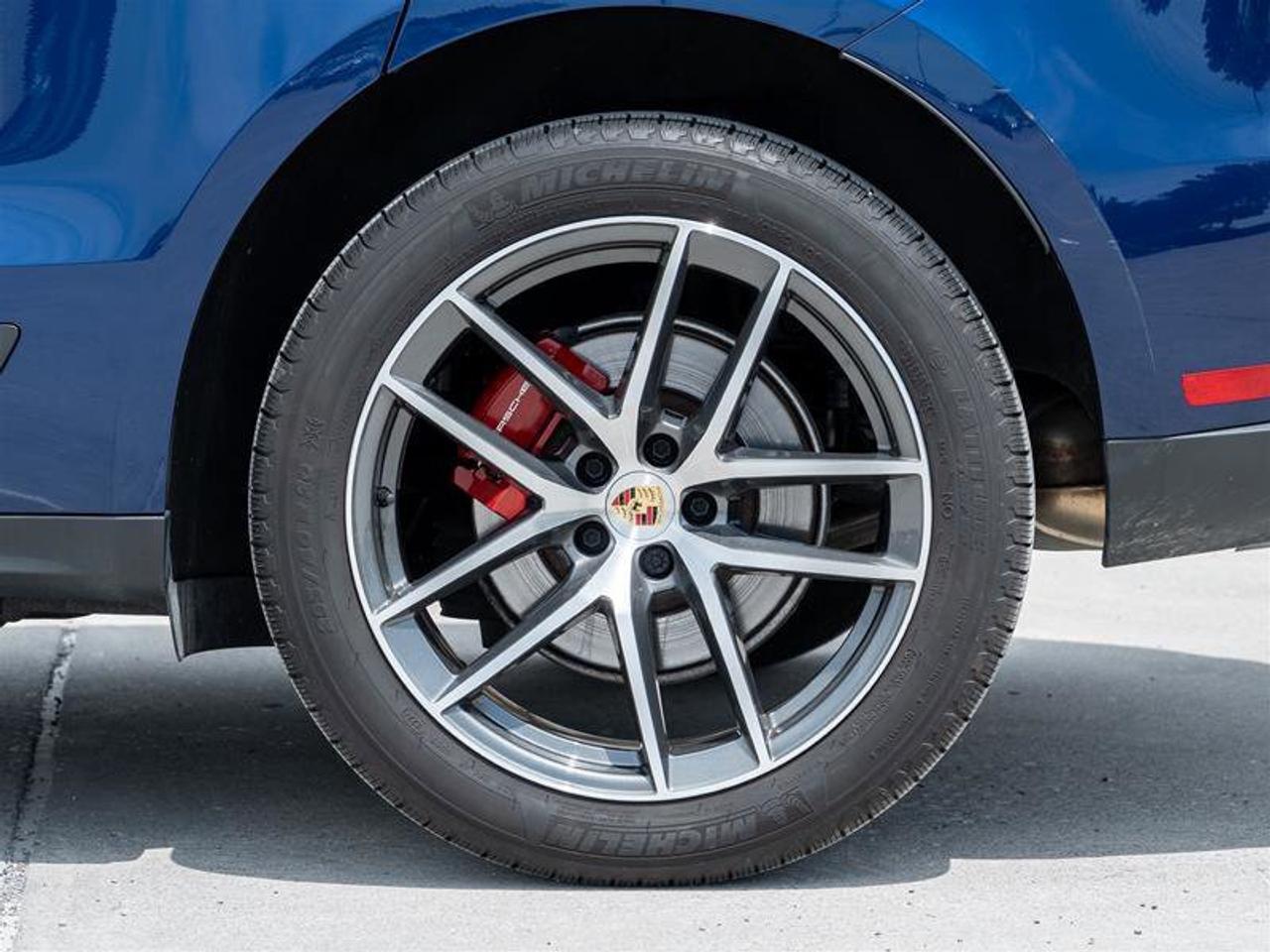 2025 Porsche Macan AWD Premium Pkg Plus 20 Macan S Wheels in Highly P Photo