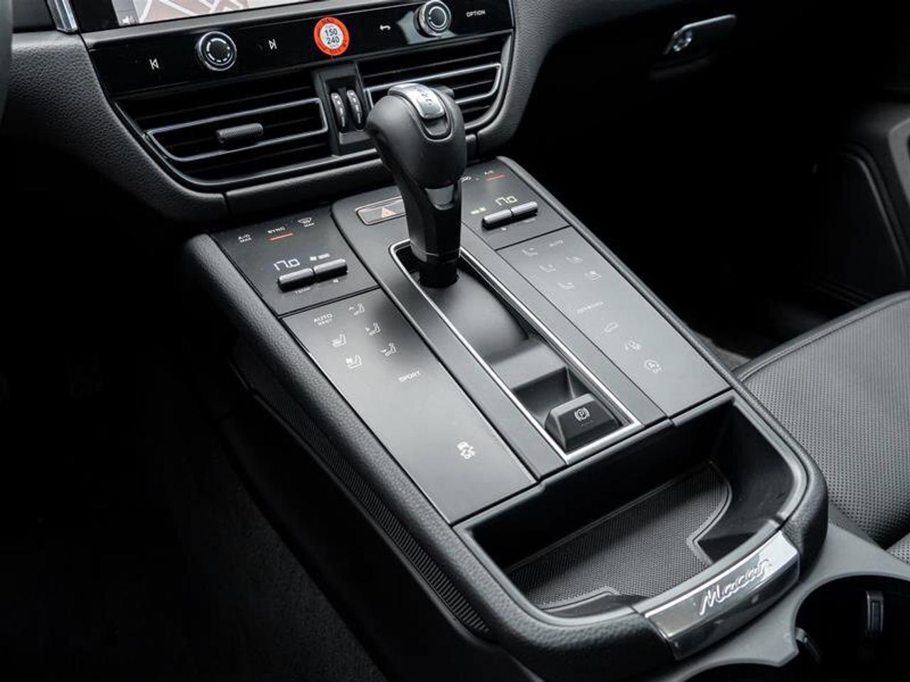 2025 Porsche Macan AWD Premium Pkg Plus 20 Macan S Wheels in Highly P Photo
