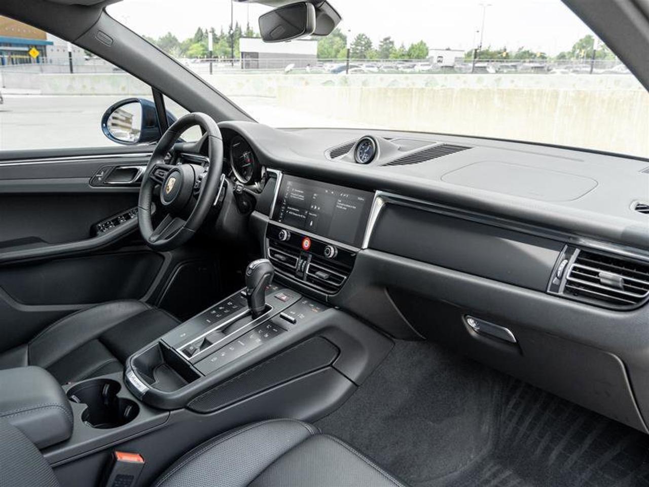 2025 Porsche Macan AWD Premium Pkg Plus 20 Macan S Wheels in Highly P Photo